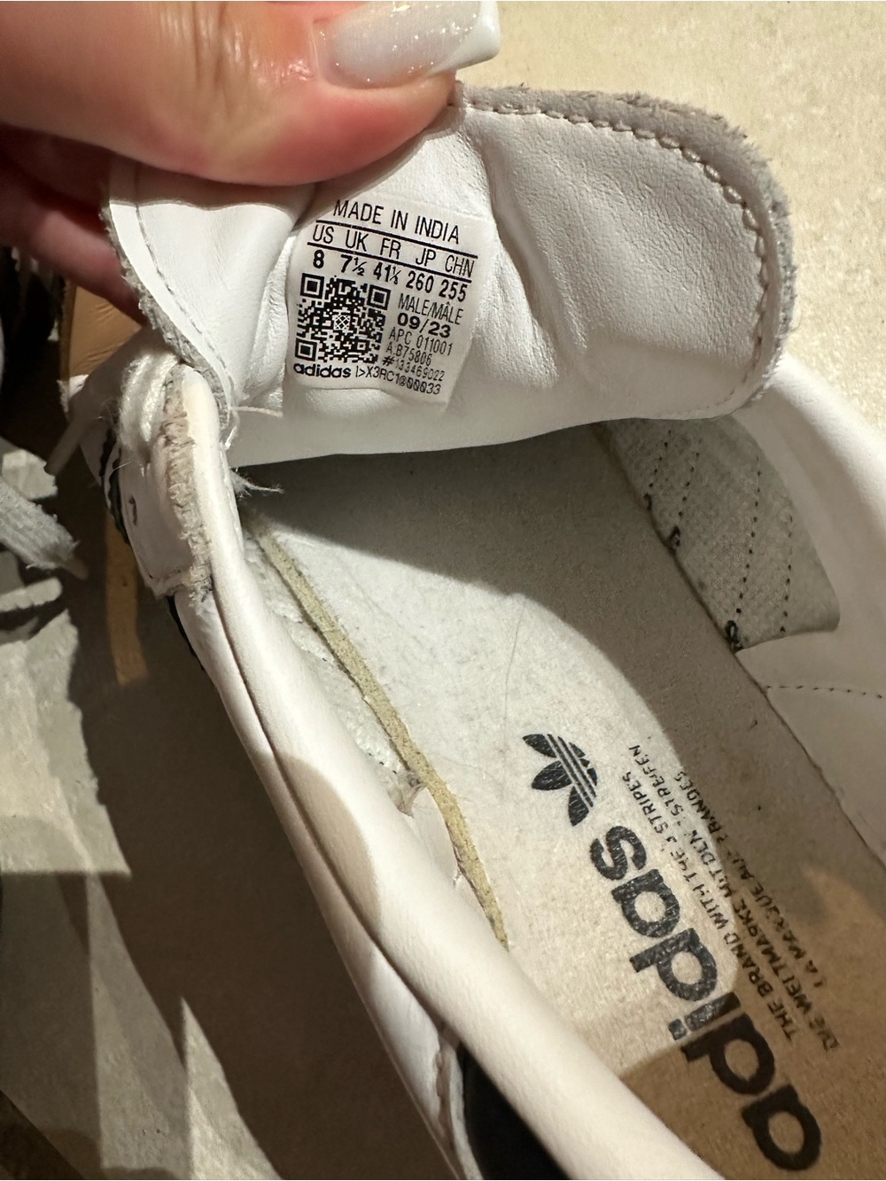 adidas Sambas Women’s 9 Men’s 8 - Picture 2 of 8